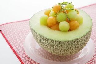 吃哈密瓜降暑,哈密瓜的清凉魅力