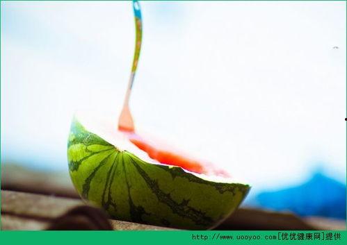 显眼吃瓜温情,一场别开生面的夏日盛宴