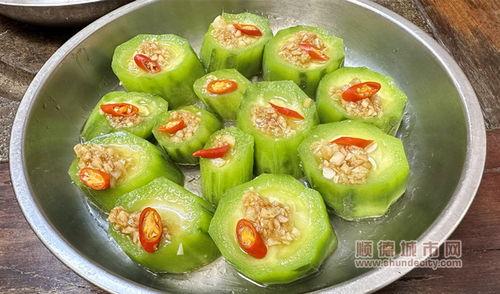 立秋宜吃瓜宜吃肉,瓜果飘香，肉香四溢的美食盛宴