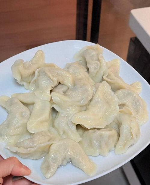 立秋吃瓜馅饺子,品尝瓜馅饺子，感受秋收喜悦