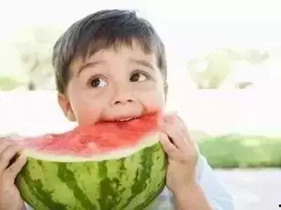 李春华吃瓜,揭秘娱乐圈幕后故事