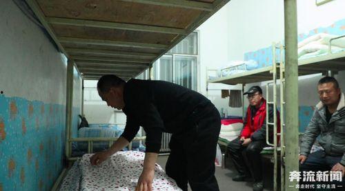 瓜州县吃瓜群众图片实拍,感受当地民俗风情