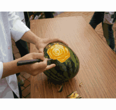 神秘大玩家吃瓜