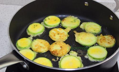 精瓜怎么煎着吃,家常煎瓜新体验