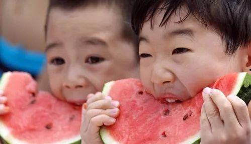 吃瓜群众小甜甜,揭秘吃瓜群众的甜蜜生活